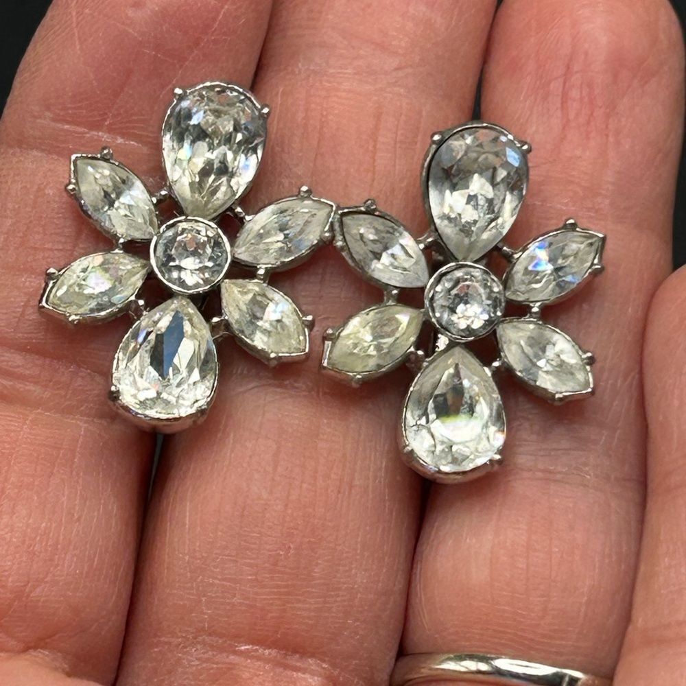 VTG Designer Runway Givenchy Silver Rhinestone Post Back Pierced Earrings